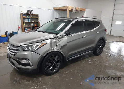 2017 Hyundai Santa Fe Sport 2.0T Ultimate z USA, uszkodzony, nr VIN 5XYZWDLA9HG457381
